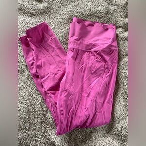 JoyLab Fuchsia Scalloped Activewear